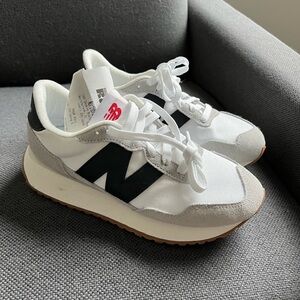 NWT New Balance 237s Size 7